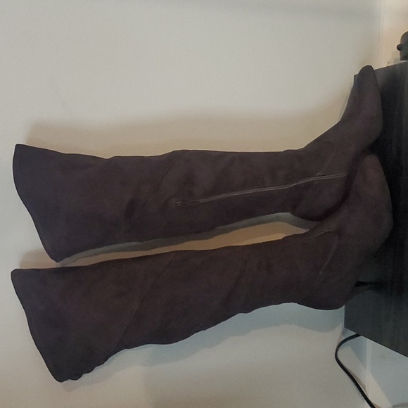 Lane Bryant Strech Suede Kitten Heel boots Castle Wall size 9W - Picture 1 of 10